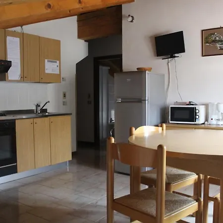 Casa Pineta Apartment Val Maria-Pur